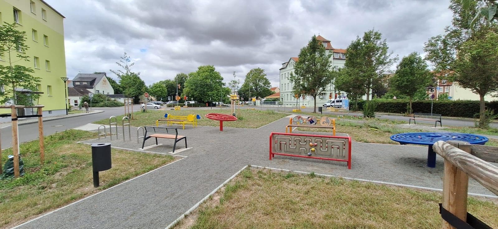 Kugelpark am Nordring in Eilenburg mit Spielgeräten, Wegen und Sitzbänken