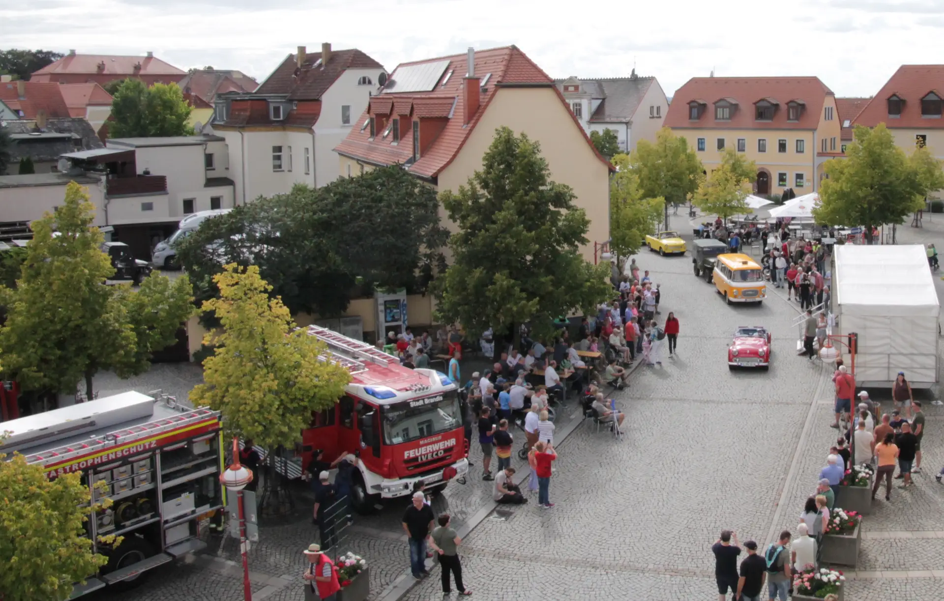 Oldtimer bei einem Treffen der Freiwilligen Feuerwehr Brandis